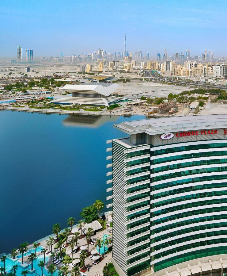 Crowne Plaza Dubai Festival City Exterior photo